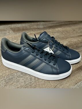 adidas Grand Court 2.0 Navy and Gray Low-Top Sneakers